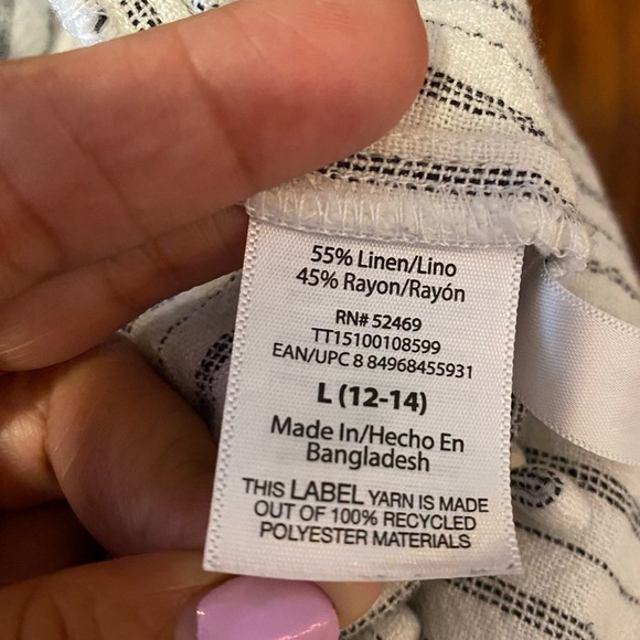 Time and Tru Linen blend High Waist Striped Shorts - Cream and Gray size Large - Picture 8 of 8